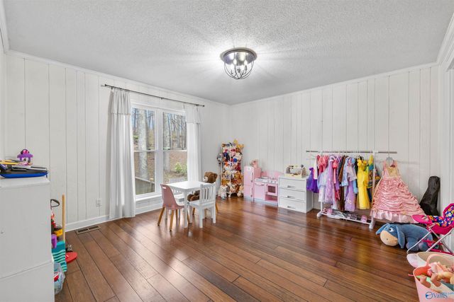 2123 Thunderbird Drive NW, Hartselle, AL 35640