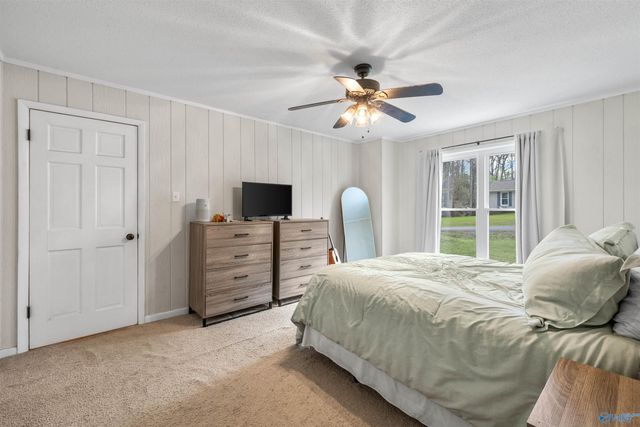 2123 Thunderbird Drive NW, Hartselle, AL 35640