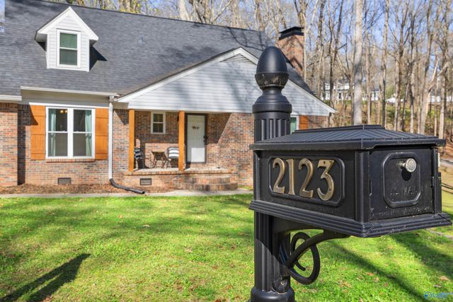 2123 Thunderbird Drive NW, Hartselle, AL 35640