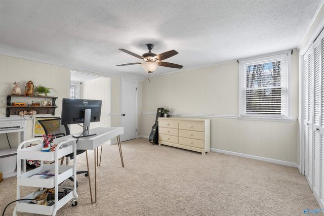 2123 Thunderbird Drive NW, Hartselle, AL 35640