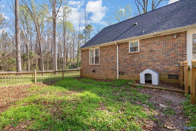 2123 Thunderbird Drive NW, Hartselle, AL 35640