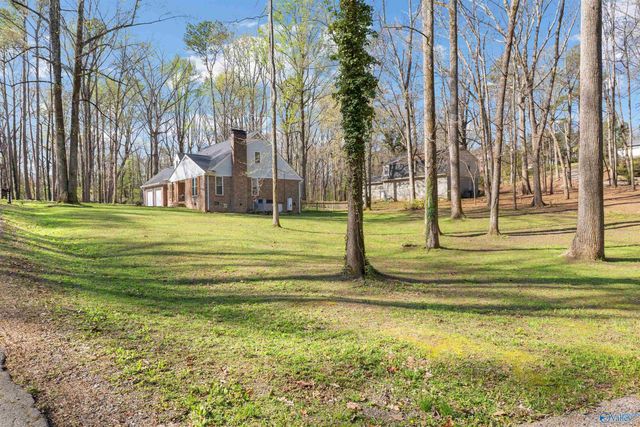 2123 Thunderbird Drive NW, Hartselle, AL 35640