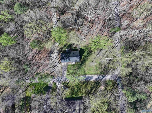 2123 Thunderbird Drive NW, Hartselle, AL 35640