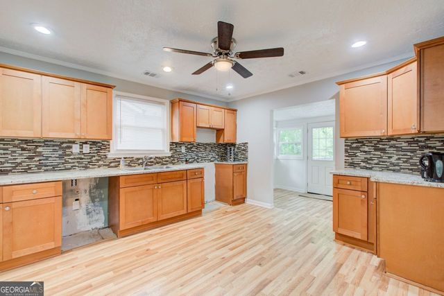 1902 Canterbury Street, Decatur, GA 30032