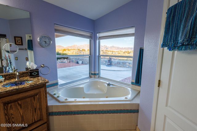 3840 Frontier Drive, Las Cruces, NM 88011