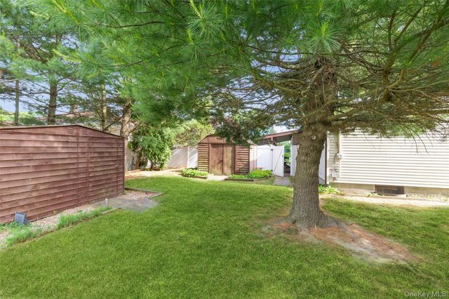 20 Duane Drive, Ronkonkoma, NY 11779