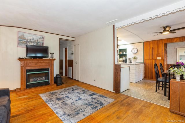 20 Duane Drive, Ronkonkoma, NY 11779
