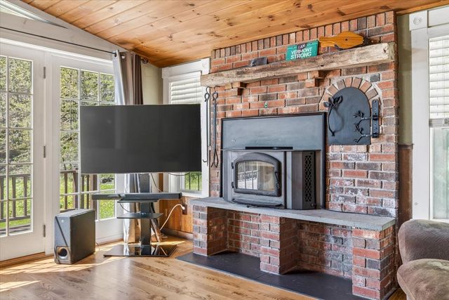 9-11 McGarry Street, Proctor, VT 05765