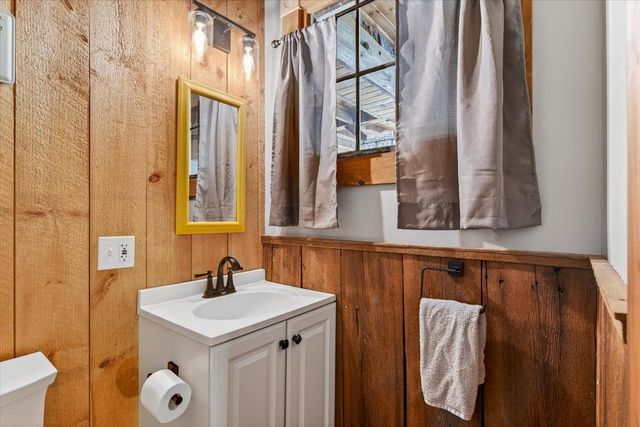 9-11 McGarry Street, Proctor, VT 05765