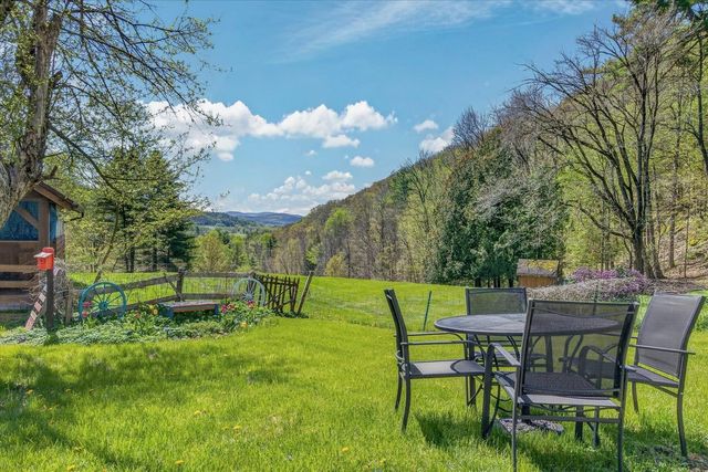 9-11 McGarry Street, Proctor, VT 05765