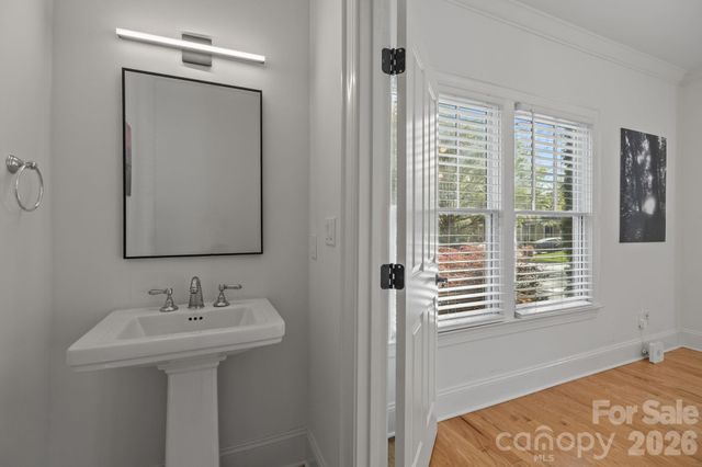 2060 Euclid Avenue, Charlotte, NC 28203