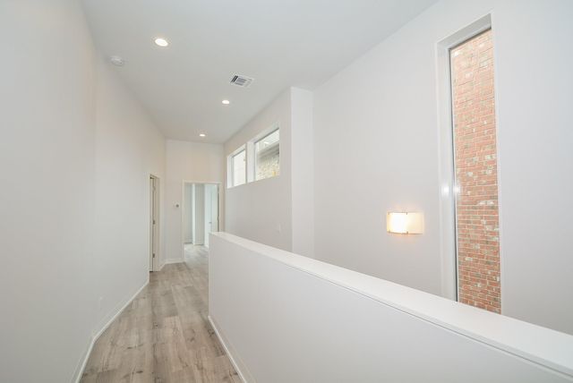 1905 Oakdale Street, Houston, TX 77004