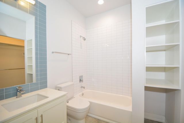 1905 Oakdale Street, Houston, TX 77004