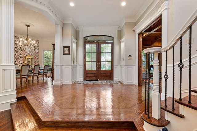 802 Carriage Court, Southlake, TX 76092