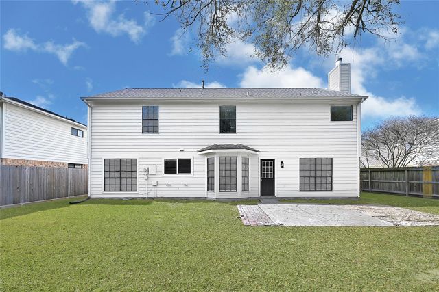 818 Lochnell Drive, Houston, TX 77062