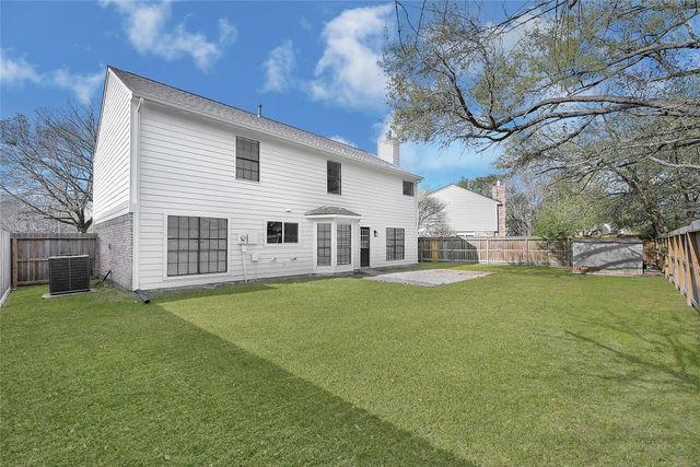 818 Lochnell Drive, Houston, TX 77062