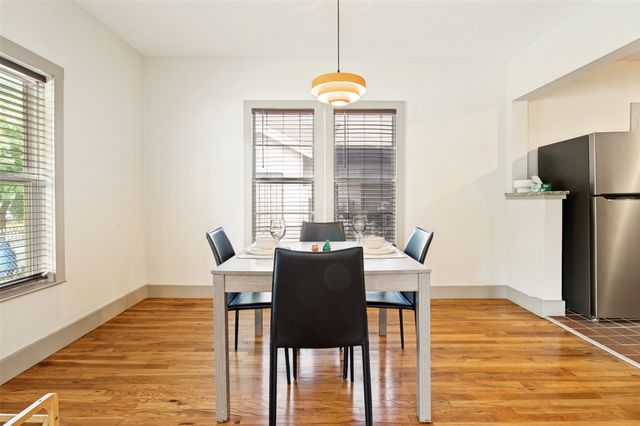 2723 Sharon Street, Dallas, TX 75211