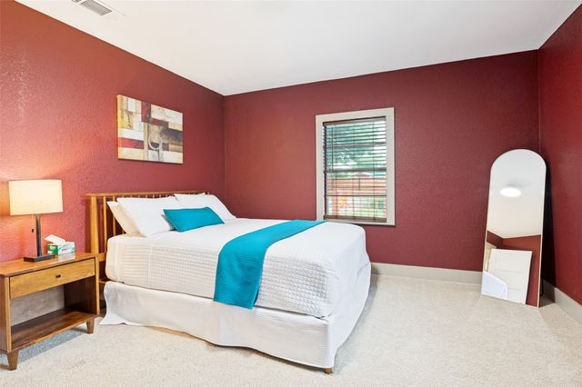 2723 Sharon Street, Dallas, TX 75211