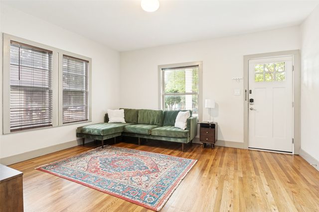 2723 Sharon Street, Dallas, TX 75211