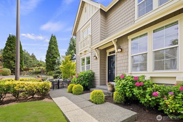 533 3rd Avenue S, Kirkland, WA 98033