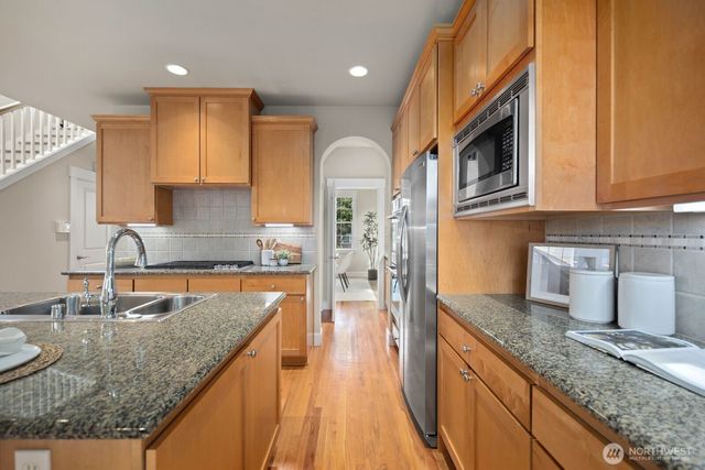 533 3rd Avenue S, Kirkland, WA 98033