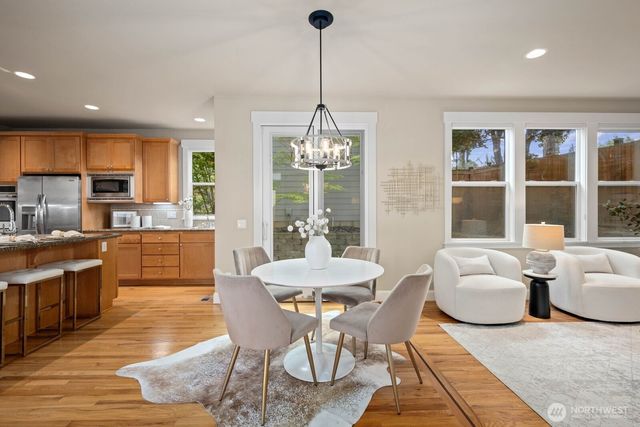 533 3rd Avenue S, Kirkland, WA 98033