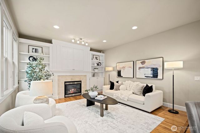 533 3rd Avenue S, Kirkland, WA 98033