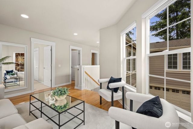 533 3rd Avenue S, Kirkland, WA 98033
