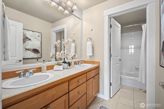 533 3rd Avenue S, Kirkland, WA 98033