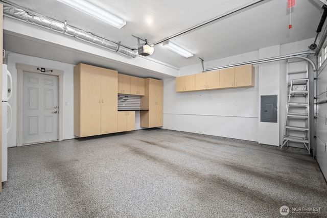533 3rd Avenue S, Kirkland, WA 98033
