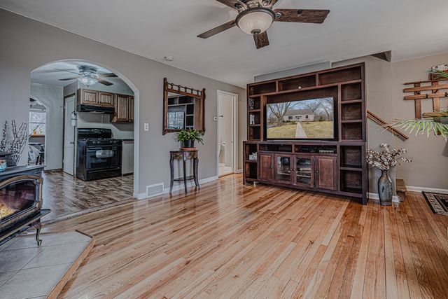 2212 Ravine Drive, Zion, IL 60099