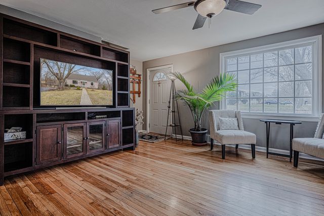 2212 Ravine Drive, Zion, IL 60099