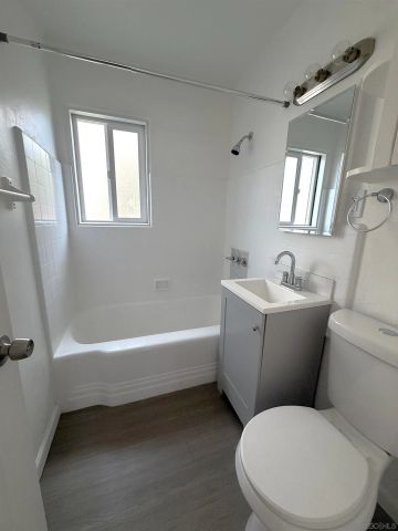 5025-31 Brighton Ave, San Diego, CA 92107