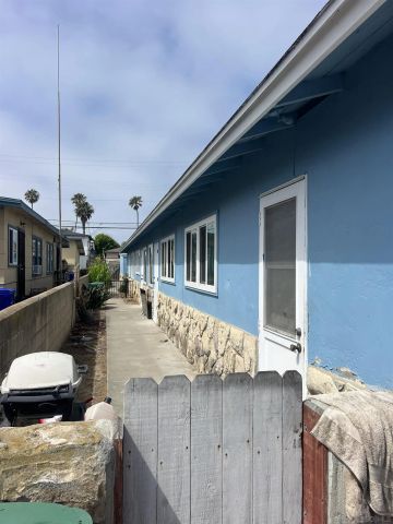 5025-31 Brighton Ave, San Diego, CA 92107