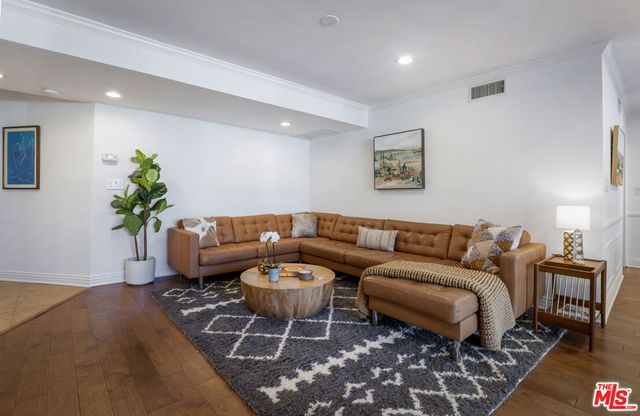 330 W California Boulevard 101, Pasadena, CA 91105
