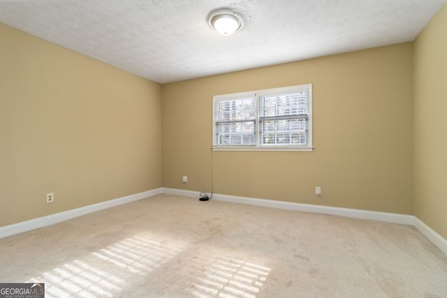 888 Chartley Drive, Lilburn, GA 30047