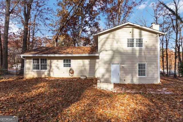 888 Chartley Drive, Lilburn, GA 30047