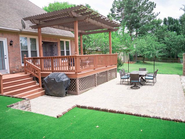 1923 SWYNFORD LN, Collierville, TN 38017