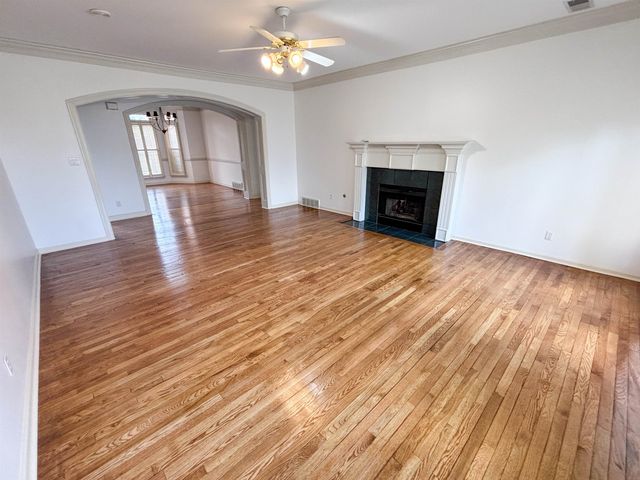 1923 SWYNFORD LN, Collierville, TN 38017