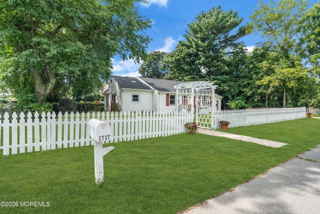 1717 Maple Street, Wall, NJ 07719