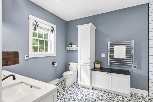 2 Merrill Street, Hudson, NH 03051