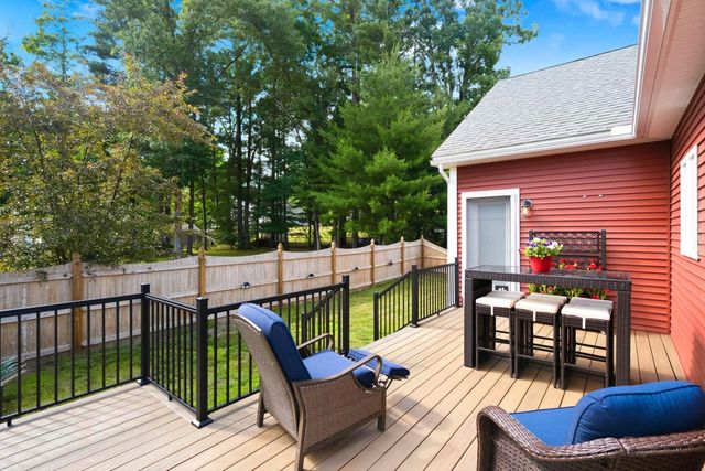 2 Merrill Street, Hudson, NH 03051
