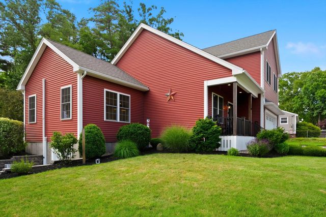 2 Merrill Street, Hudson, NH 03051