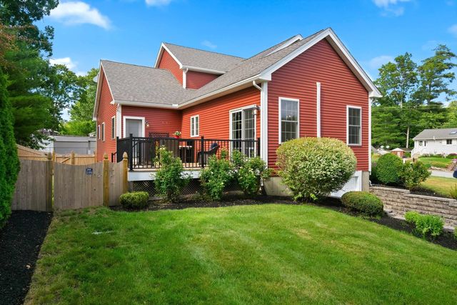 2 Merrill Street, Hudson, NH 03051
