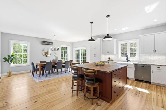 2 Merrill Street, Hudson, NH 03051