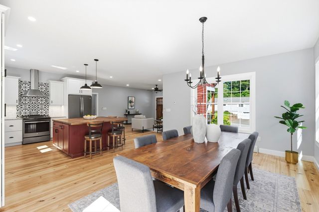 2 Merrill Street, Hudson, NH 03051
