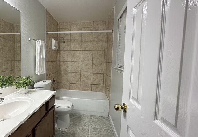 13731 Biggs Street, Dallas, TX 75253