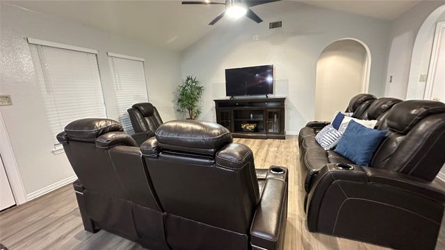 13731 Biggs Street, Dallas, TX 75253
