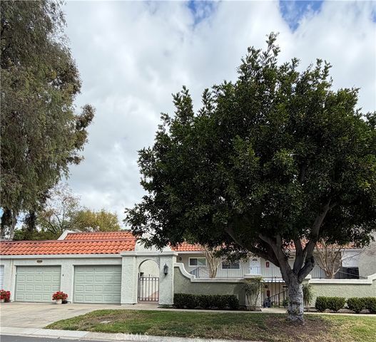 5506 Paseo Del Lago W N, Laguna Woods, CA 92637