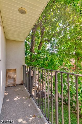 148 Oakwood Ave, Cliffside Park Boro, NJ 07010